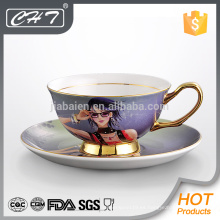 Porcelana moderno oro rim té platillo taza